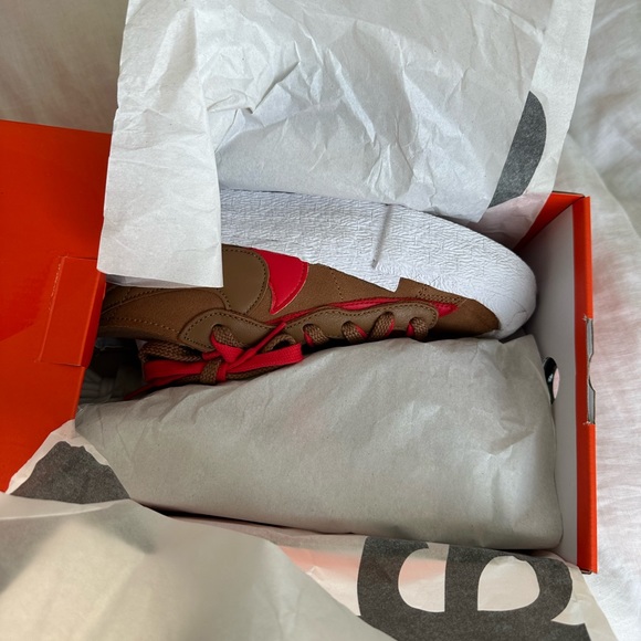 Men’s Nike Blazer Low / Sacai - Picture 4 of 7